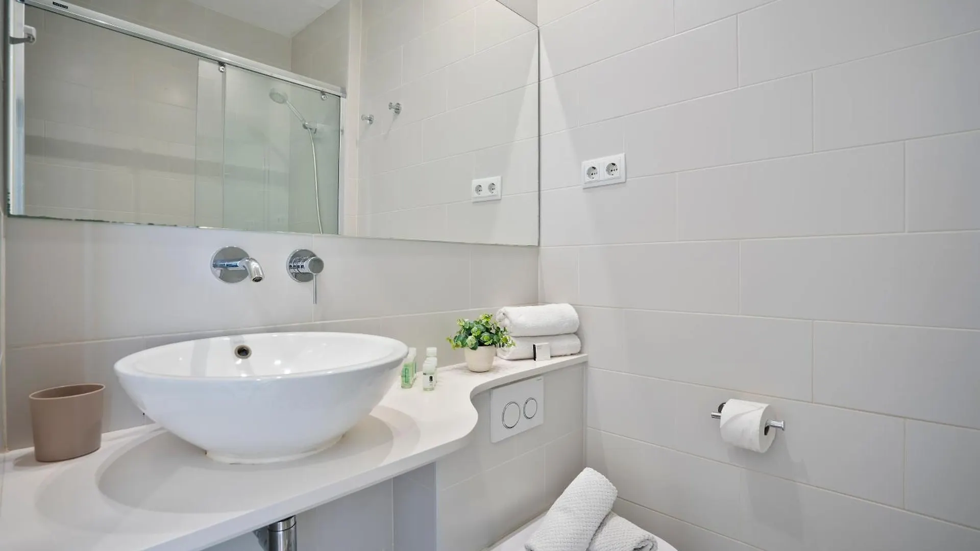 Bcnstop Sant Pau Suites Barcelona Apartahotel